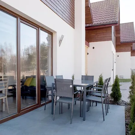 Comfortable Ground Floor Apartment, Summer Pool * ياروسوافيتس