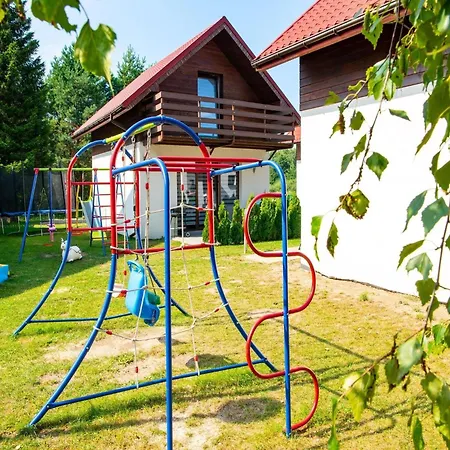 Comfortable Ground Floor Apartment, Summer Pool