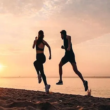 Comfortable Ground Floor Apartment, Summer Pool *