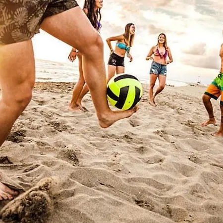 Comfortable Ground Floor Apartment, Summer Pool شقة