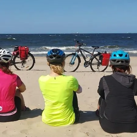 Comfortable Ground Floor Apartment, Summer Pool *