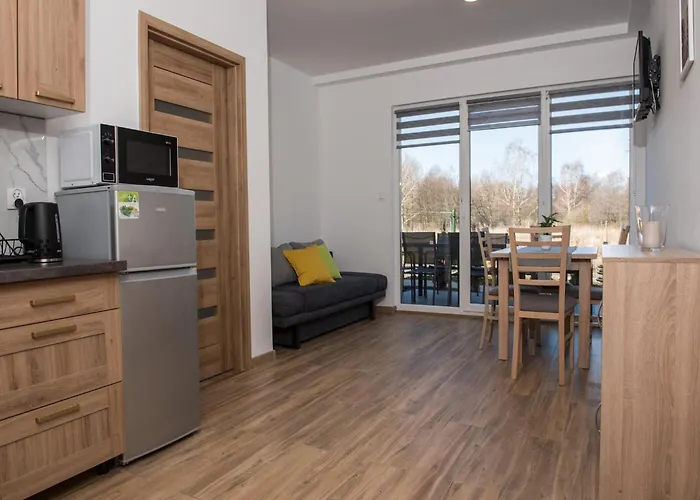 Comfortable Ground Floor Apartment, Summer Pool