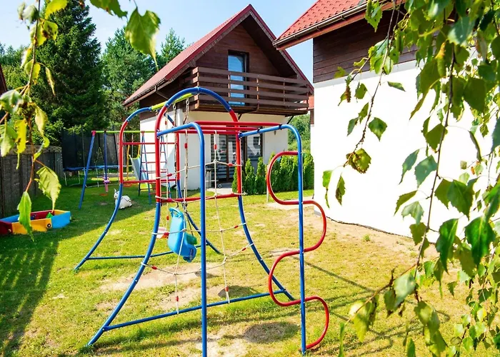 Comfortable Ground Floor Apartment, Summer Pool